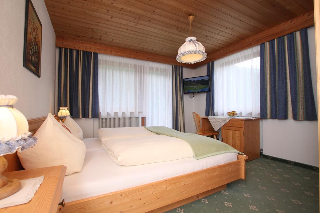 Gmuenderklause Hotel Gerlos Exterior photo